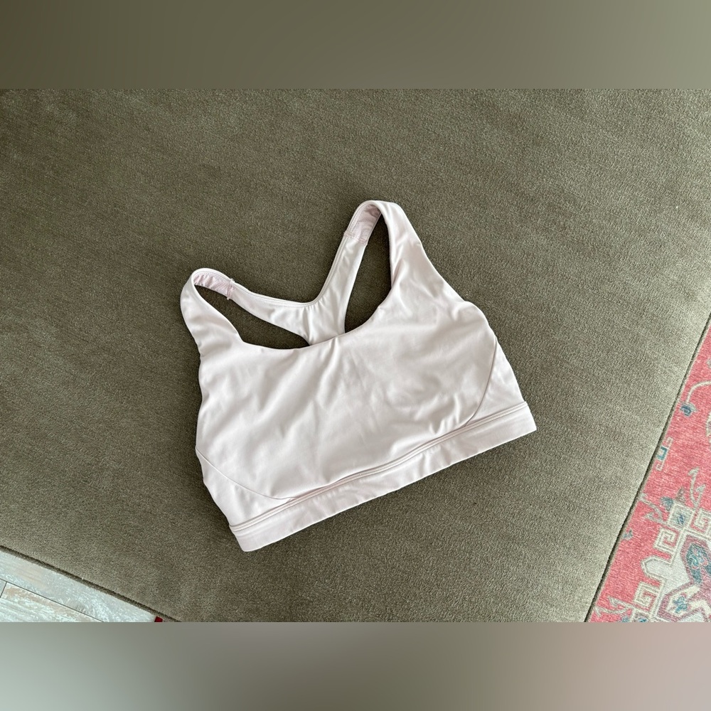 Athleta D-Dd sports bra